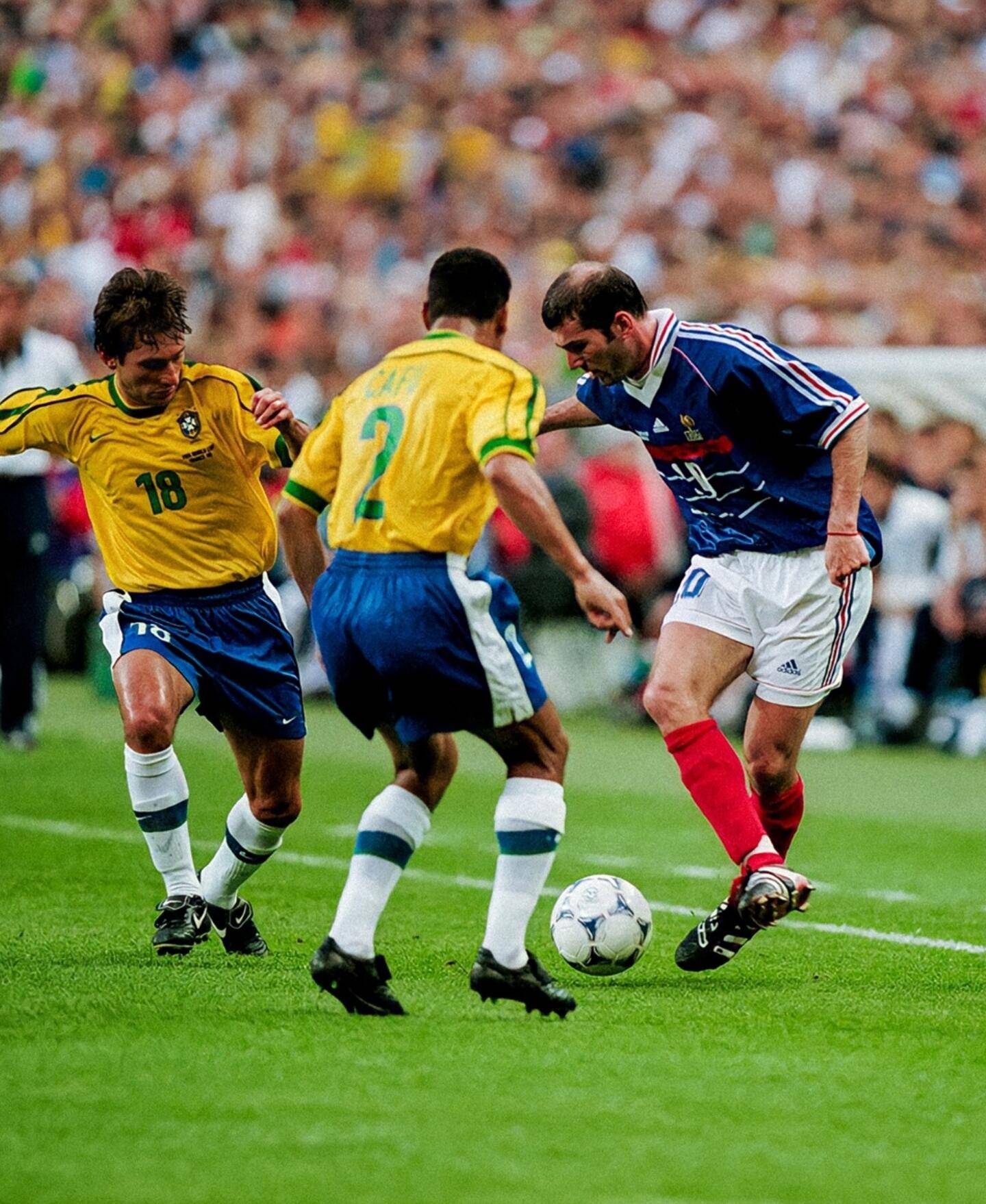 包含WTT大满贯四强战对决在即！莱比锡演练定位球，曼城密集防守应对的词条